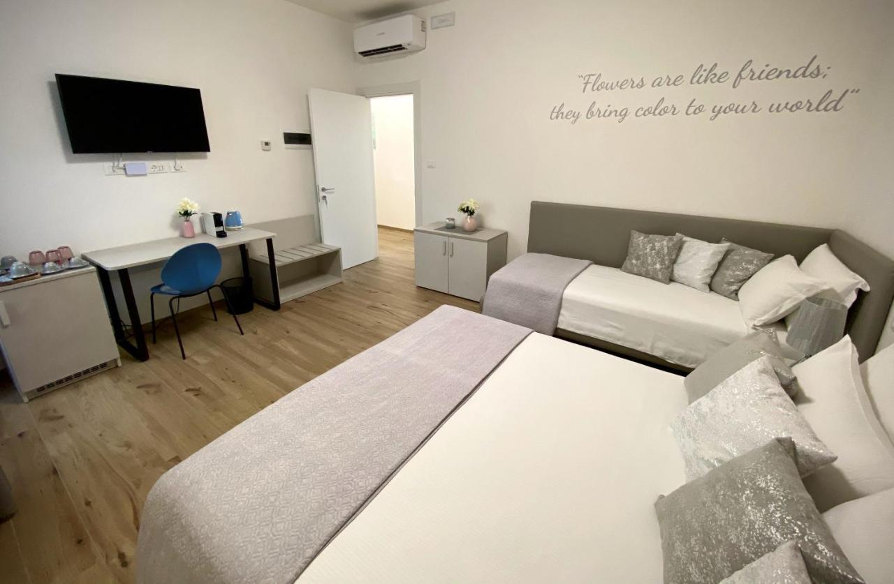 Five Flowers Guest House Trieste Luaran gambar